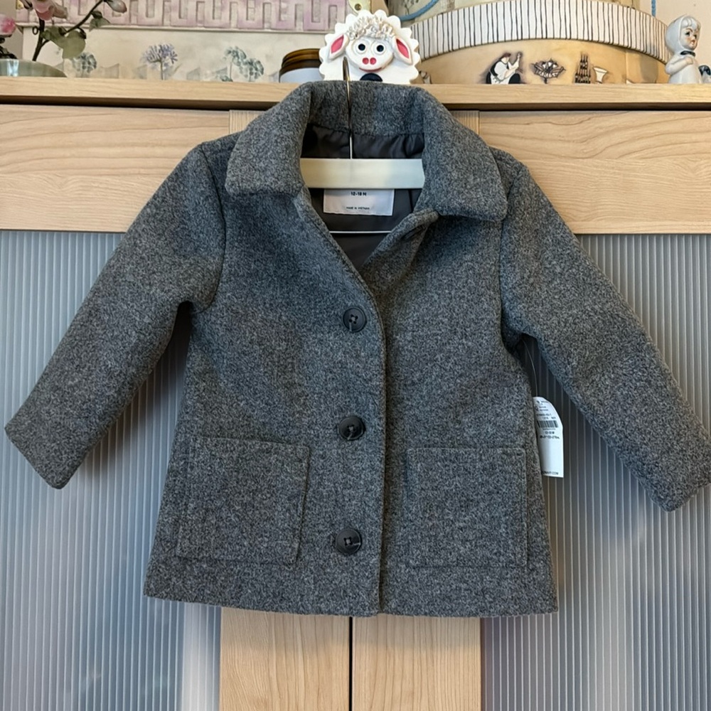 Old Navy 12-18 M Grey Coat